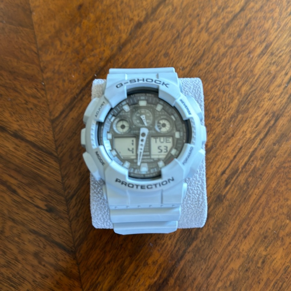 Casio G Shock GA-100